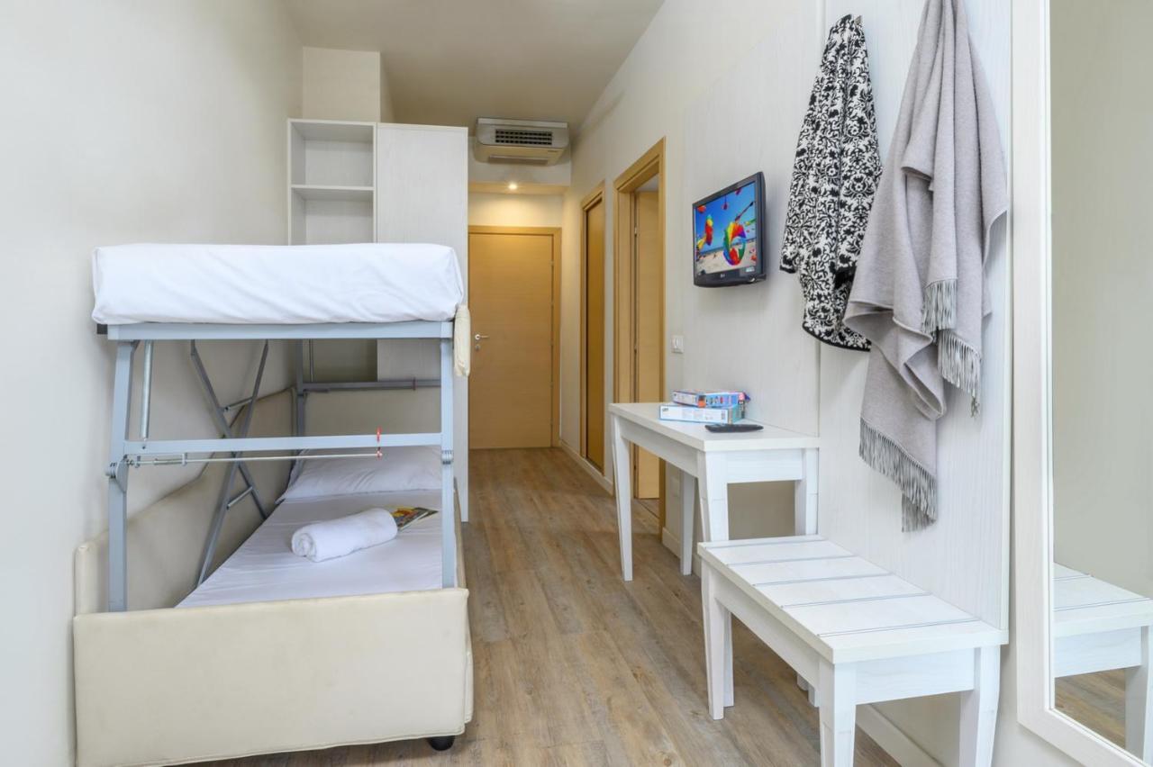 Atlas Hotel Riccione Dış mekan fotoğraf