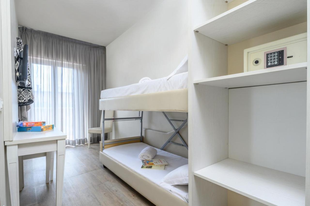 Atlas Hotel Riccione Dış mekan fotoğraf