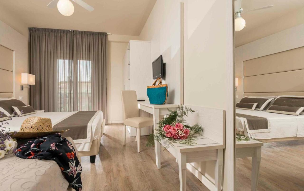 Atlas Hotel Riccione Dış mekan fotoğraf
