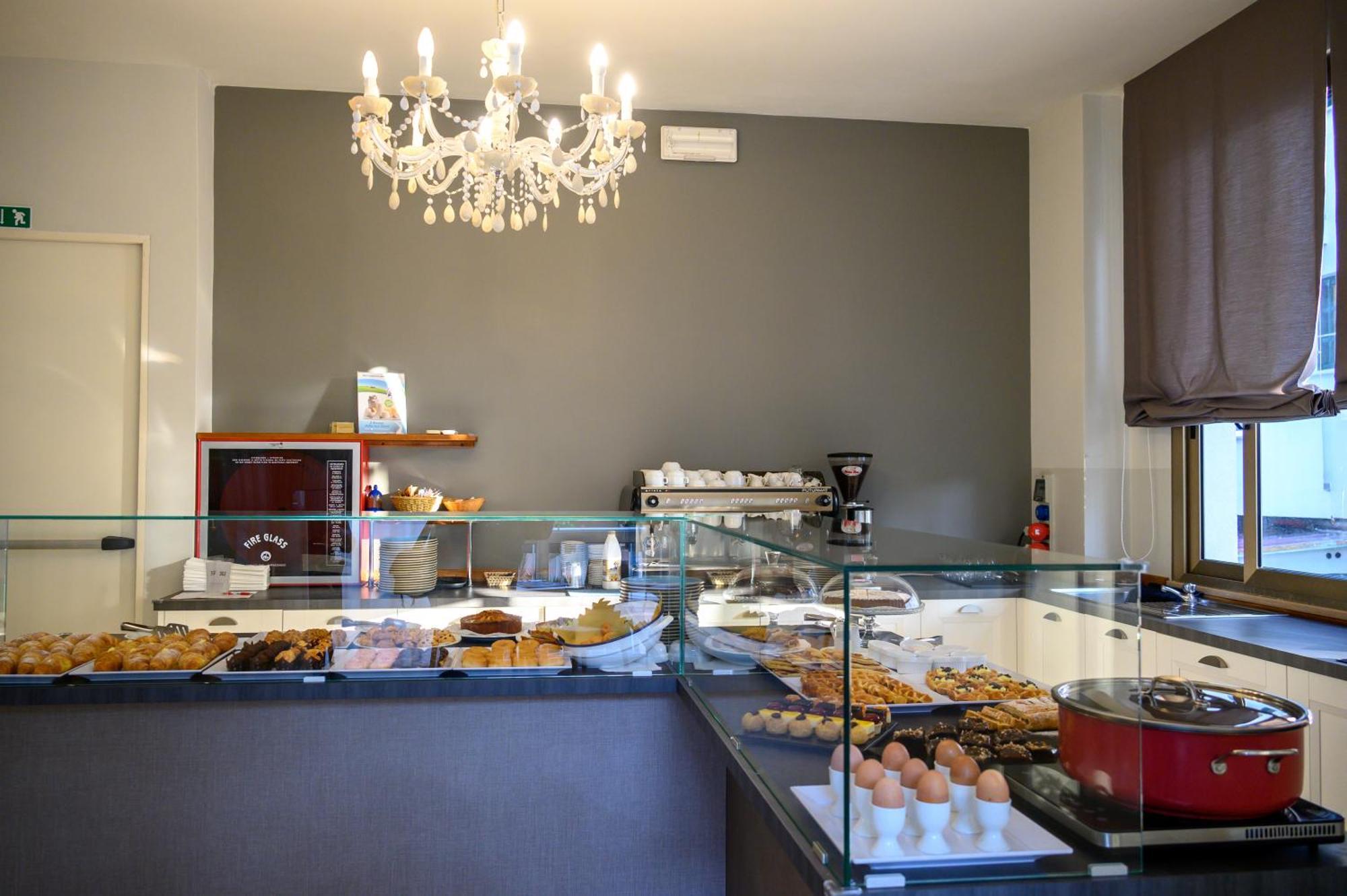 Atlas Hotel Riccione Dış mekan fotoğraf