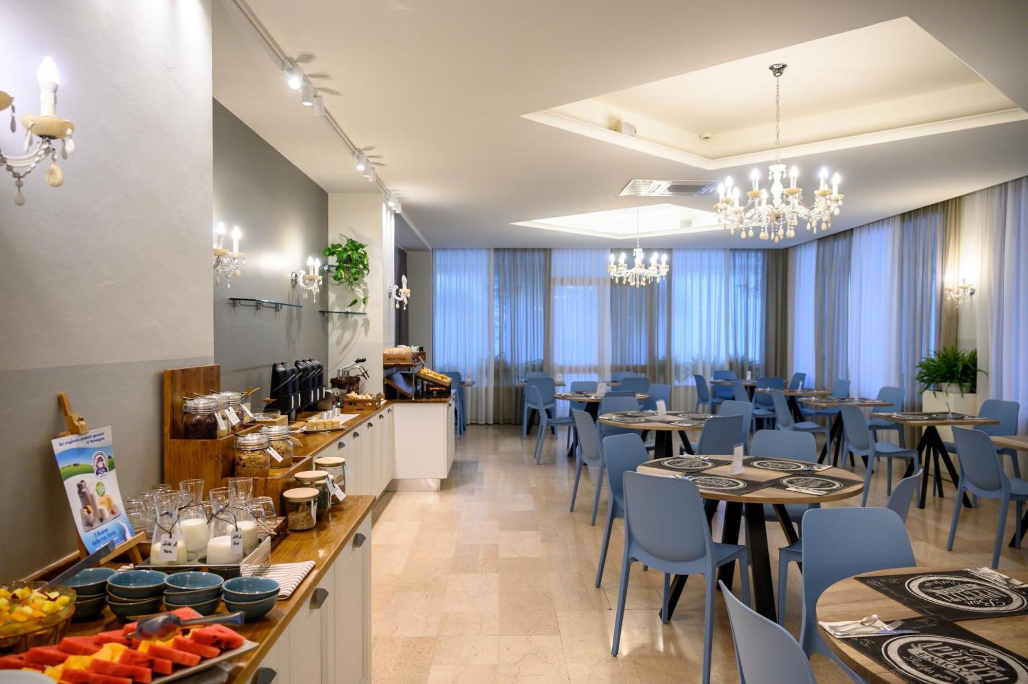 Atlas Hotel Riccione Dış mekan fotoğraf